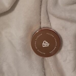 Banana Setting Powder